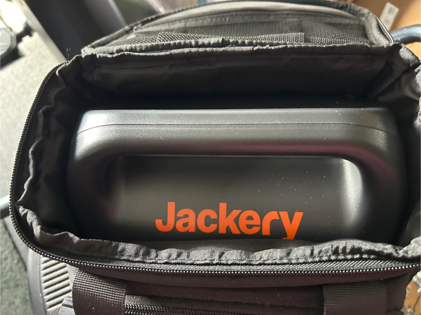 New in Case Jackery Explorer 300 + Premium Case - photo 5