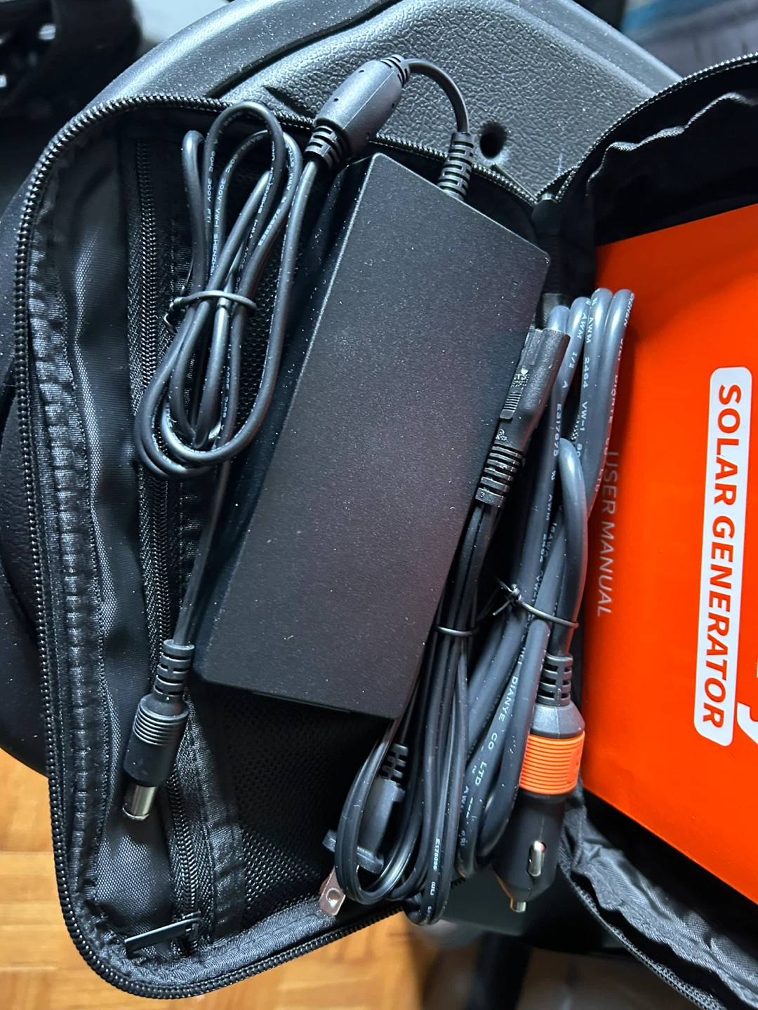 New in Case Jackery Explorer 300 + Premium Case - photo 2