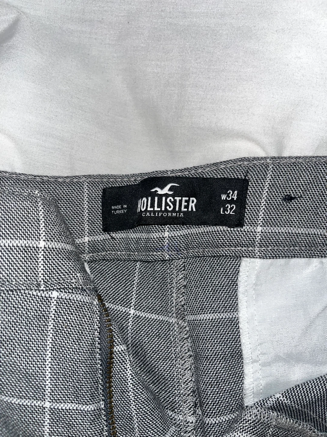 Hollister and la chateau Pants Bundle - photo 2