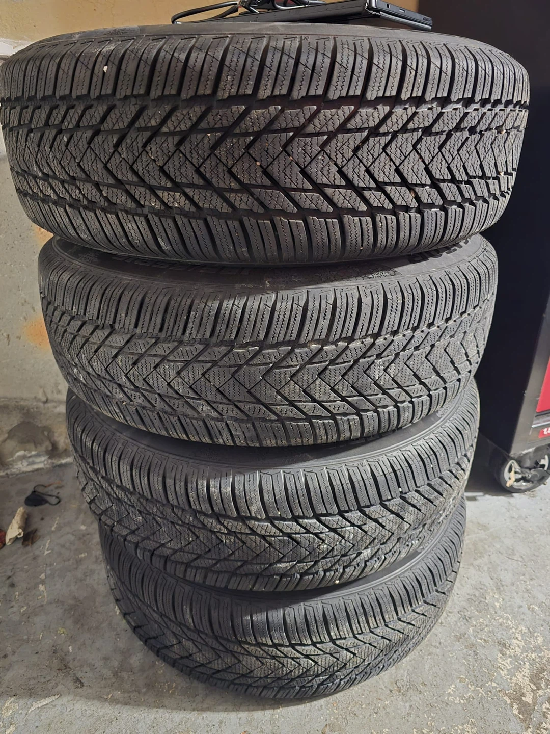 Wintergrip HP Tires with Rims- Set of 4