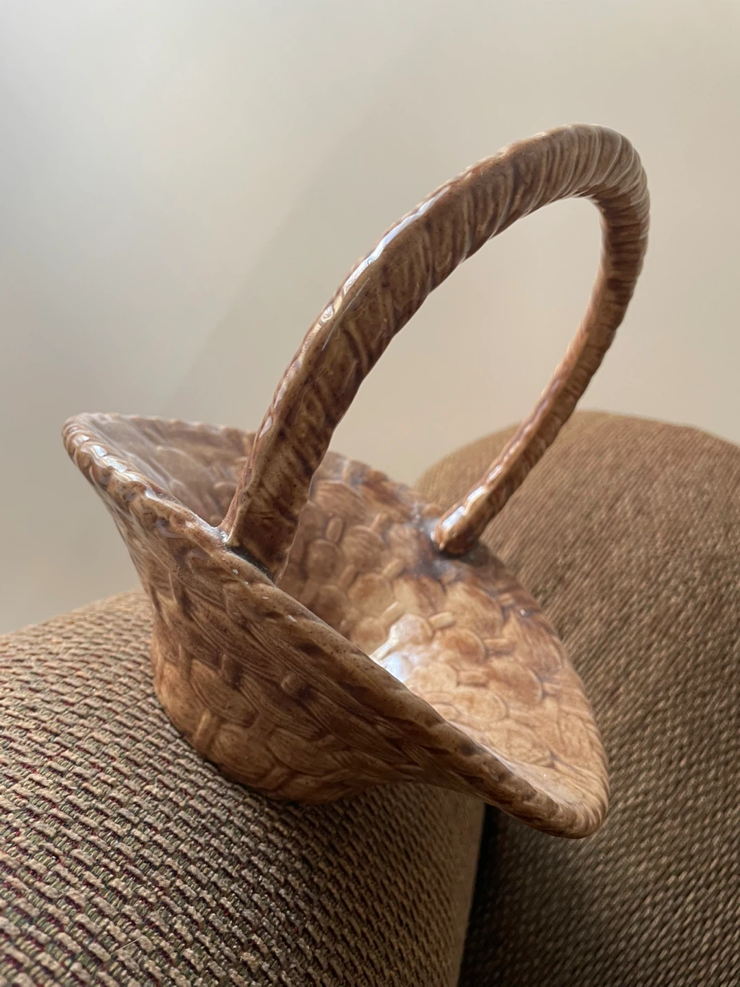 Ceramic Basket with Handle - photo 2