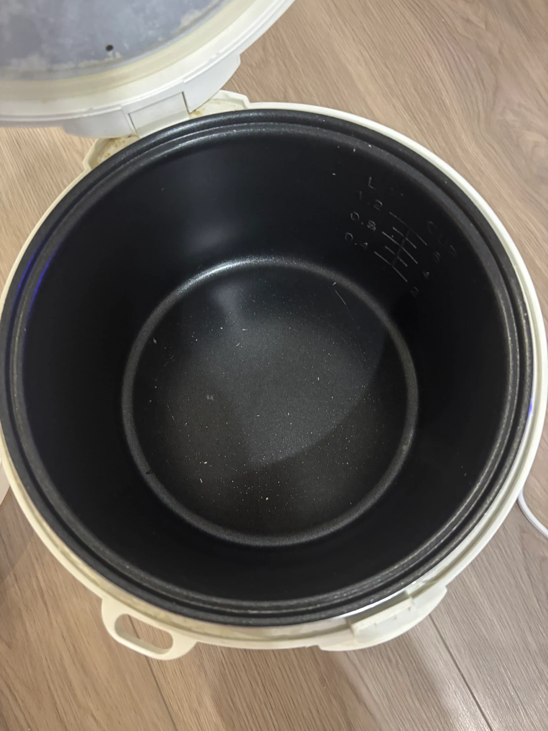5.5 cups rice cooker - photo 4