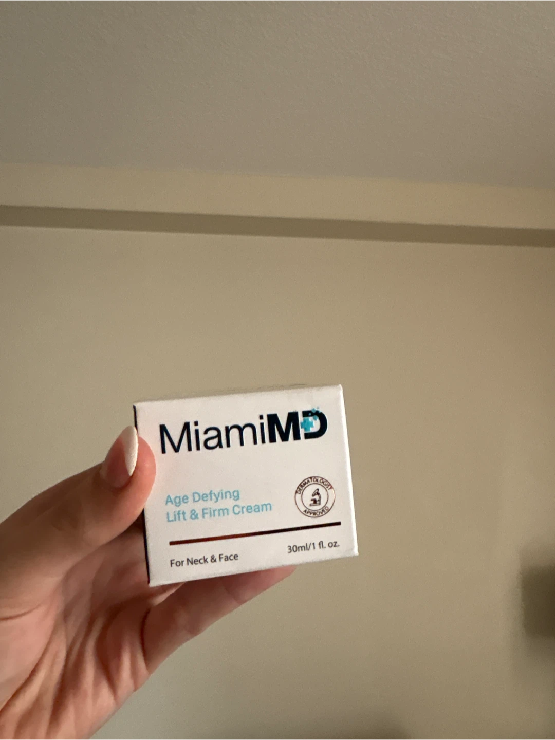 Brand new MiamiMD Age Defying Lift & Firm Cream for Neck & Face
