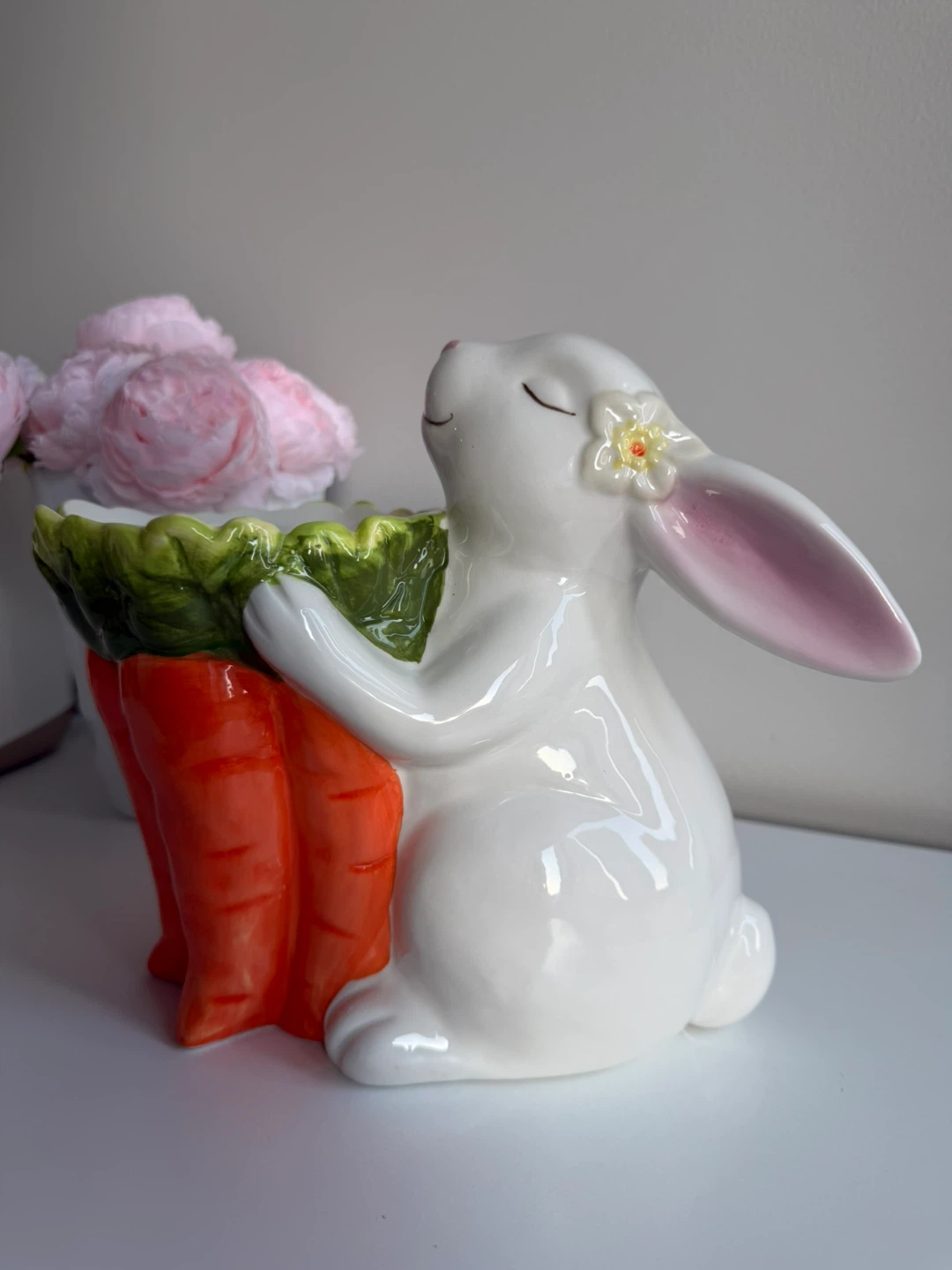 Ceramic Easter Bunny with Carrots Planter/Holder
