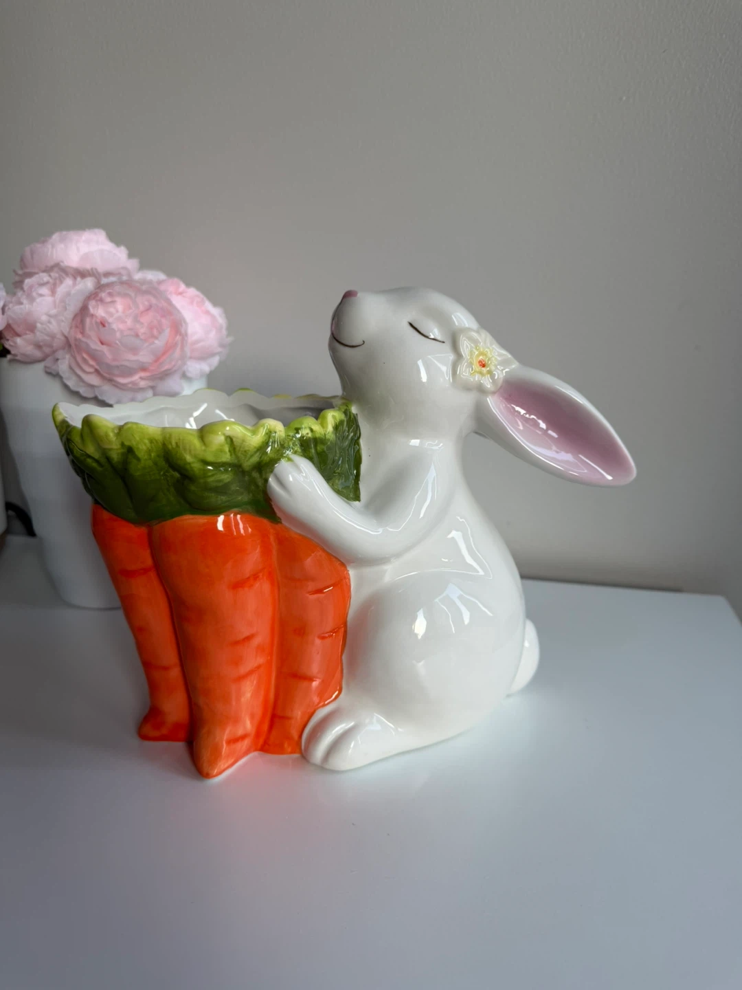 Ceramic Easter Bunny with Carrots Planter/Holder - photo 3