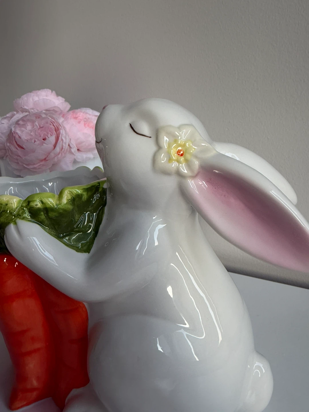 Ceramic Easter Bunny with Carrots Planter/Holder - photo 2