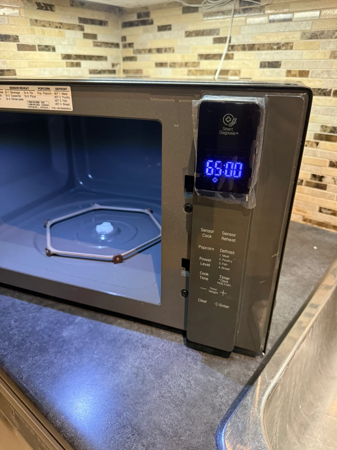 LG NeoChef Microwave - photo 3