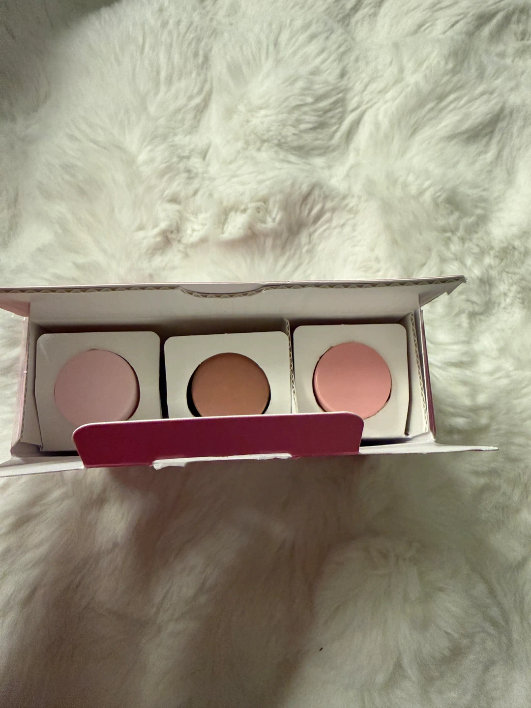 Glow Recipe Dew & Hue Must-Haves Travel Size Gift Set - photo 4