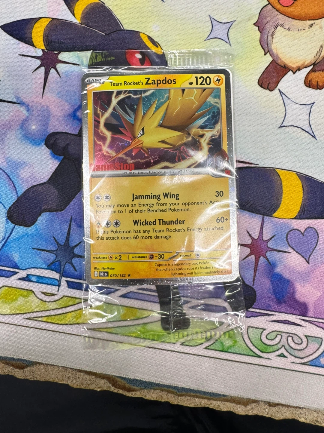 Team Rocket's Zapdos Pokémon Card