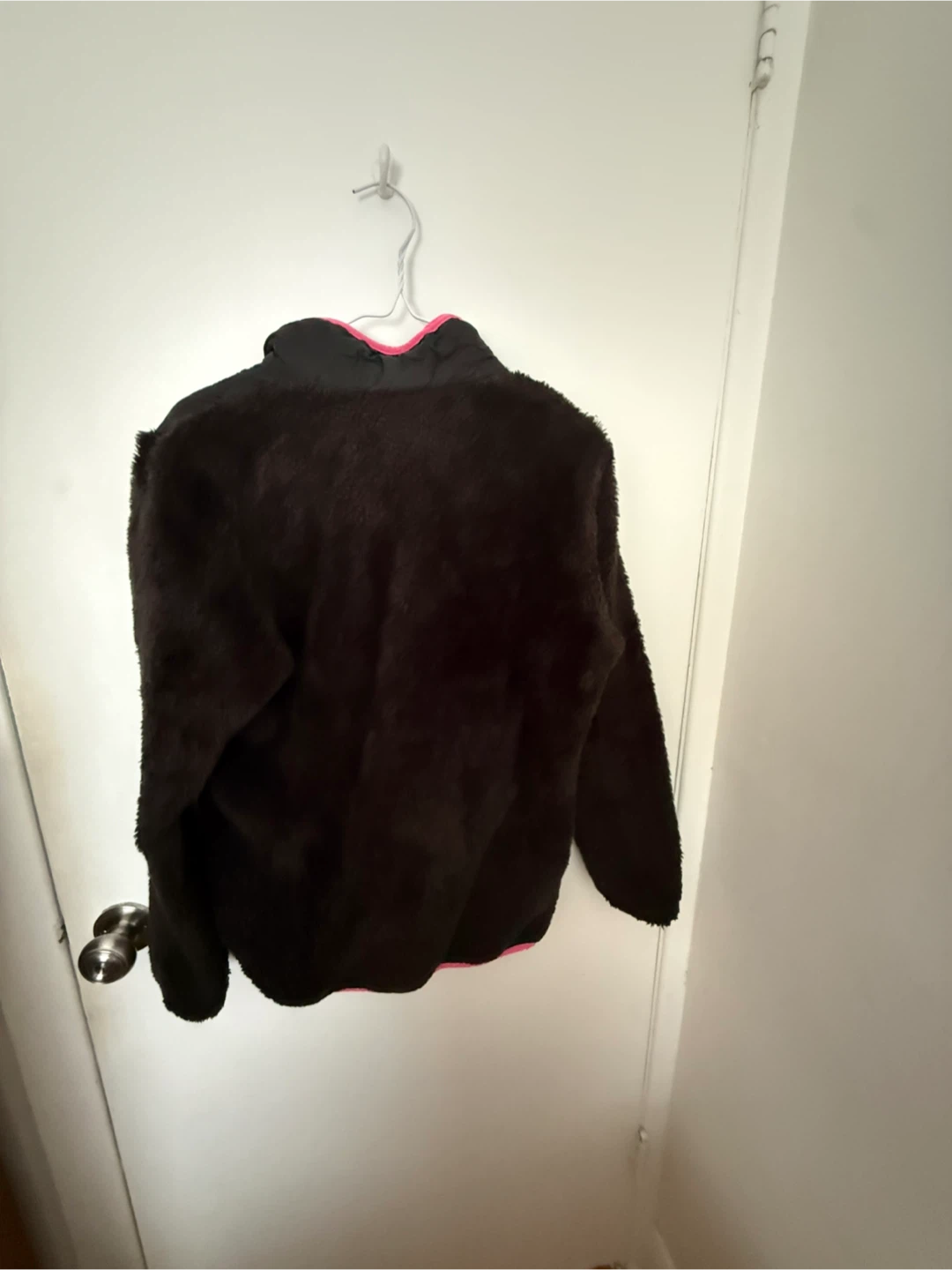 Black Fleece Snap-Button Pullover size med but more like a small - photo 4