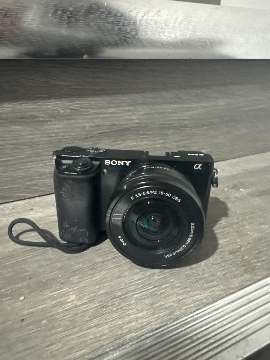 Sony Alpha a6000 Mirrorless Camera with 16-50mm Lens