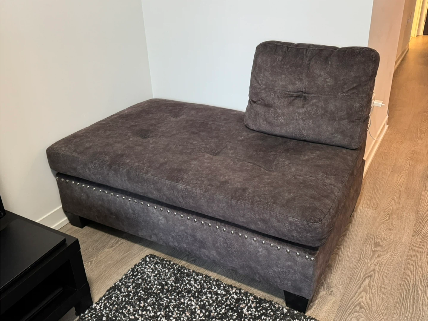 Sectional Sofa – Clean – $70– Richmond Hill - photo 3