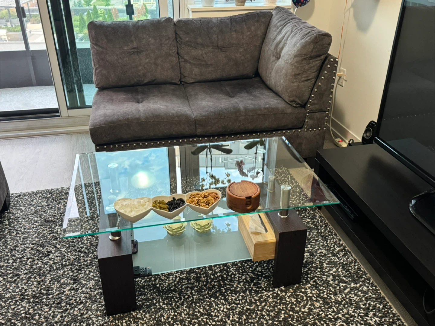 Sectional Sofa – Clean – $70– Richmond Hill