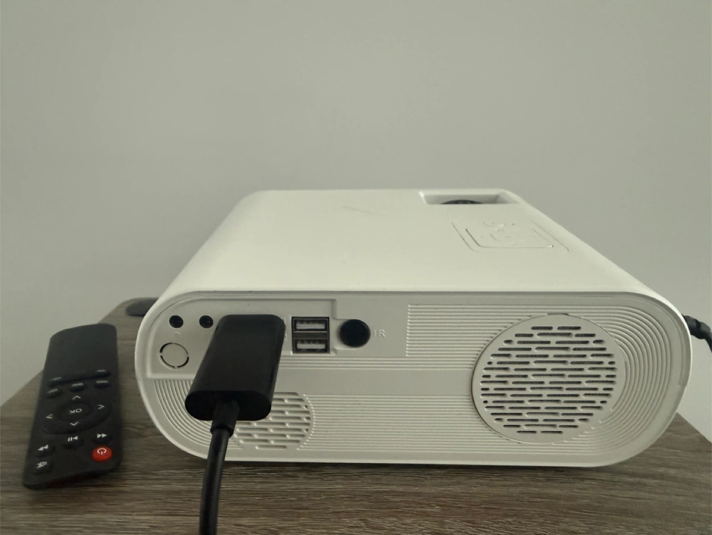 HOMPOW Native 1080P Full HD Bluetooth Projector - photo 2
