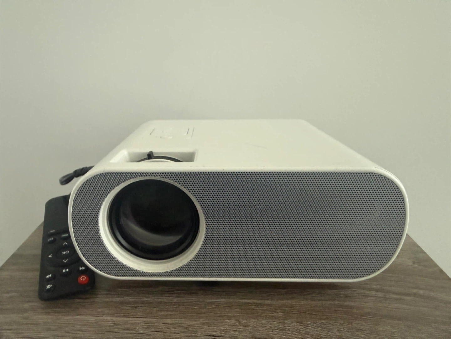 HOMPOW Native 1080P Full HD Bluetooth Projector