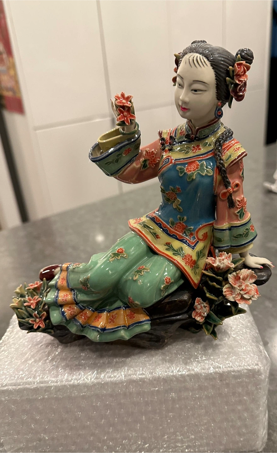 Chinese Lady Porcelain Figurine