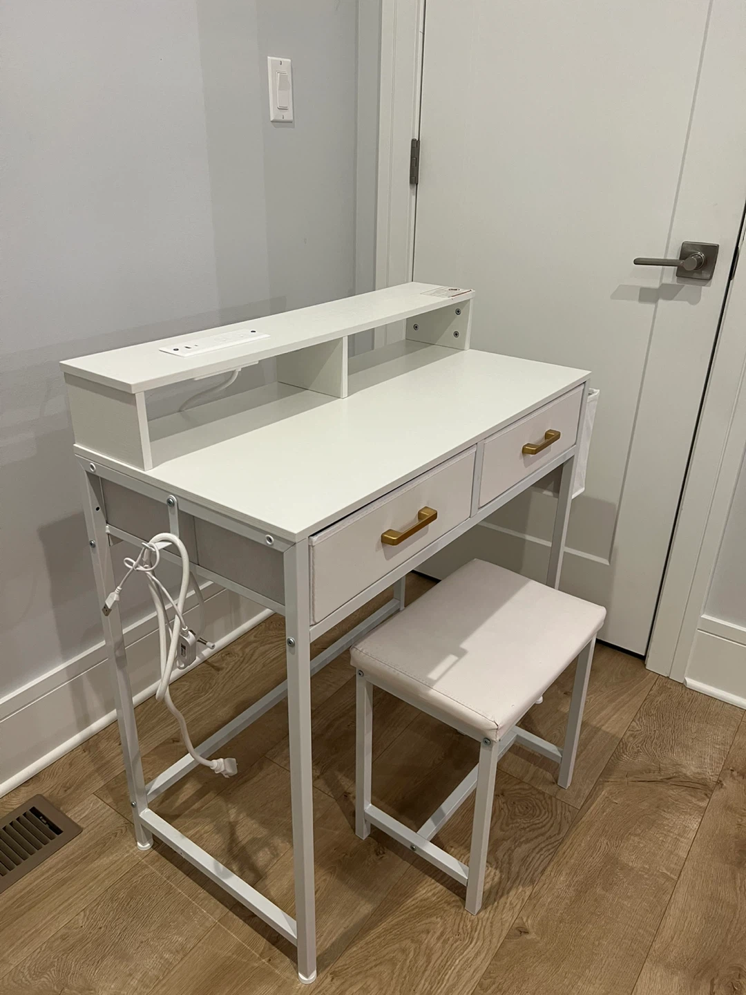 White Vanity Desk with Stool and LED Lights - photo 3