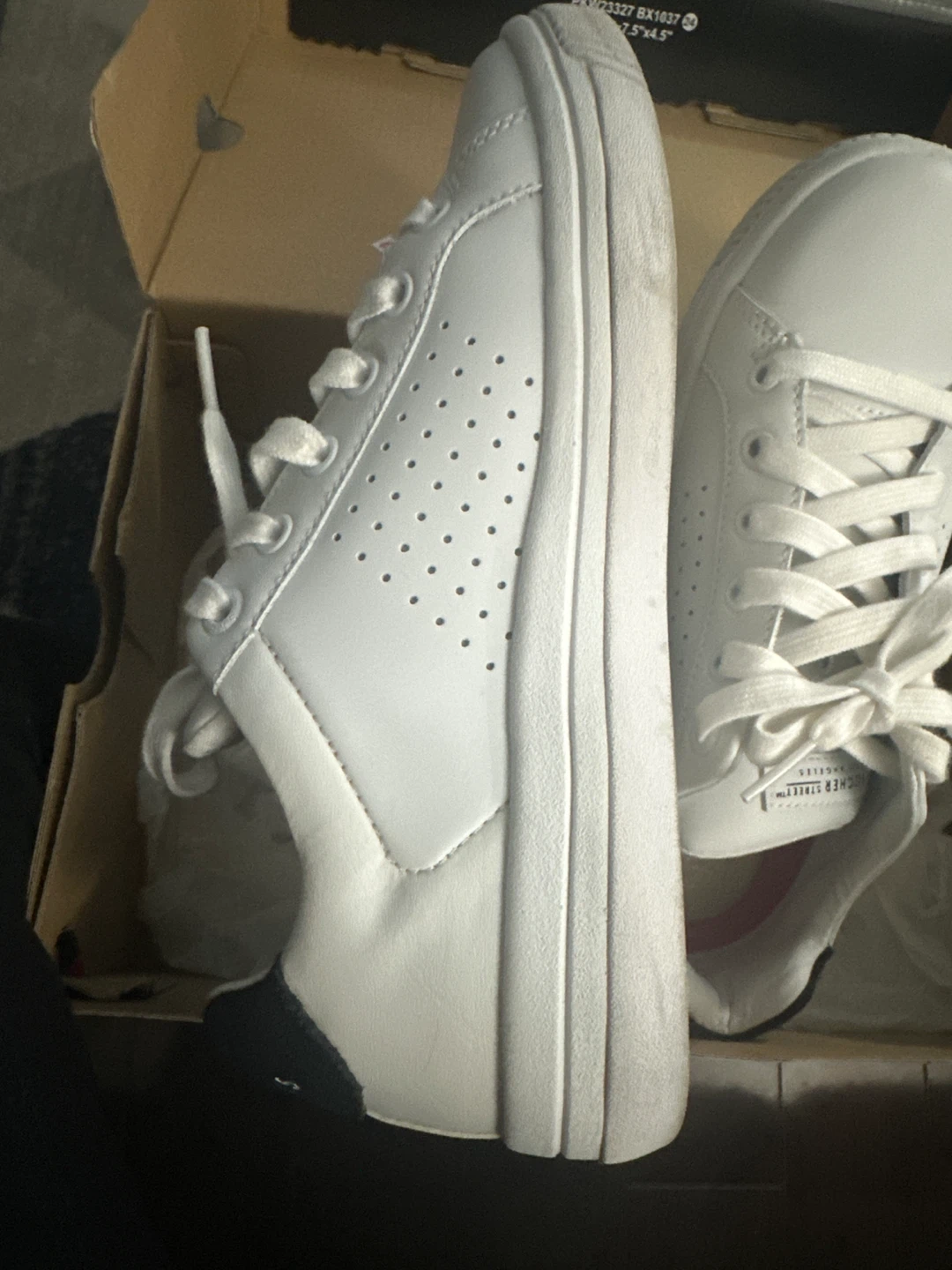White Skechers Women's Sneakers - Size 6 - photo 2