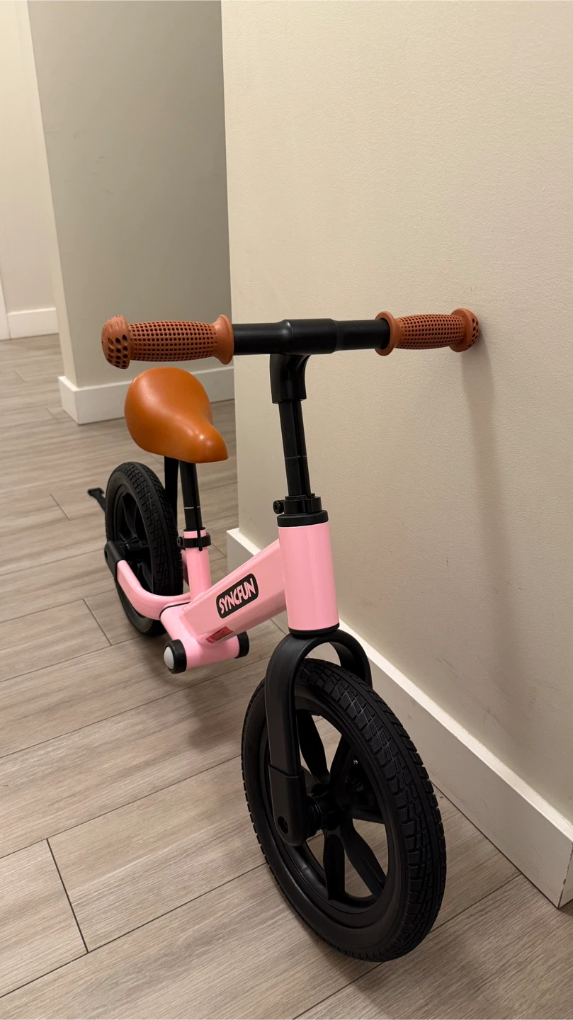 SYNCFUN Pink Balance Bike