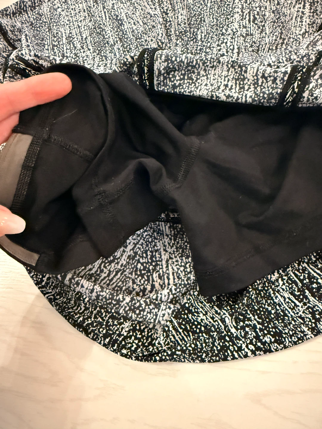 Lululemon Athletica Skirt Size 4 Reg - photo 4