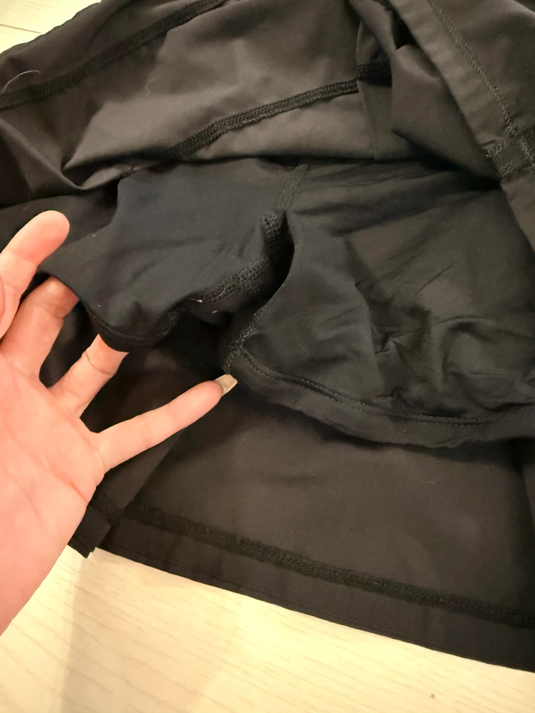 Lululemon Black skirt Size 4 Tall - photo 2