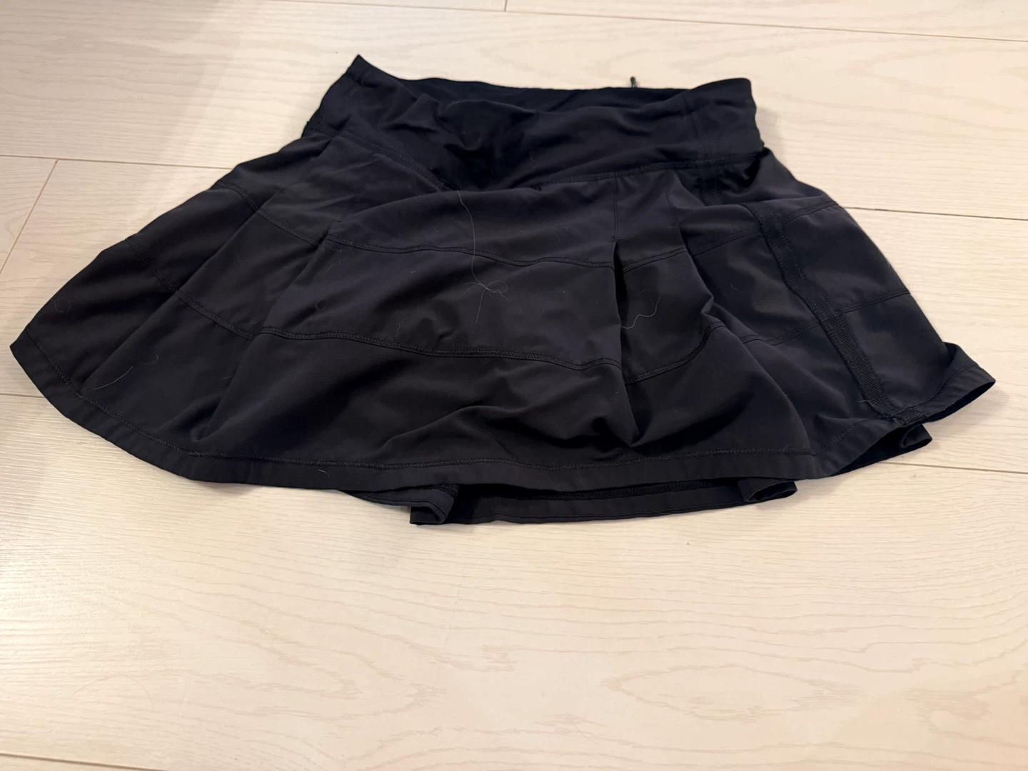 Lululemon Black skirt Size 4 Tall