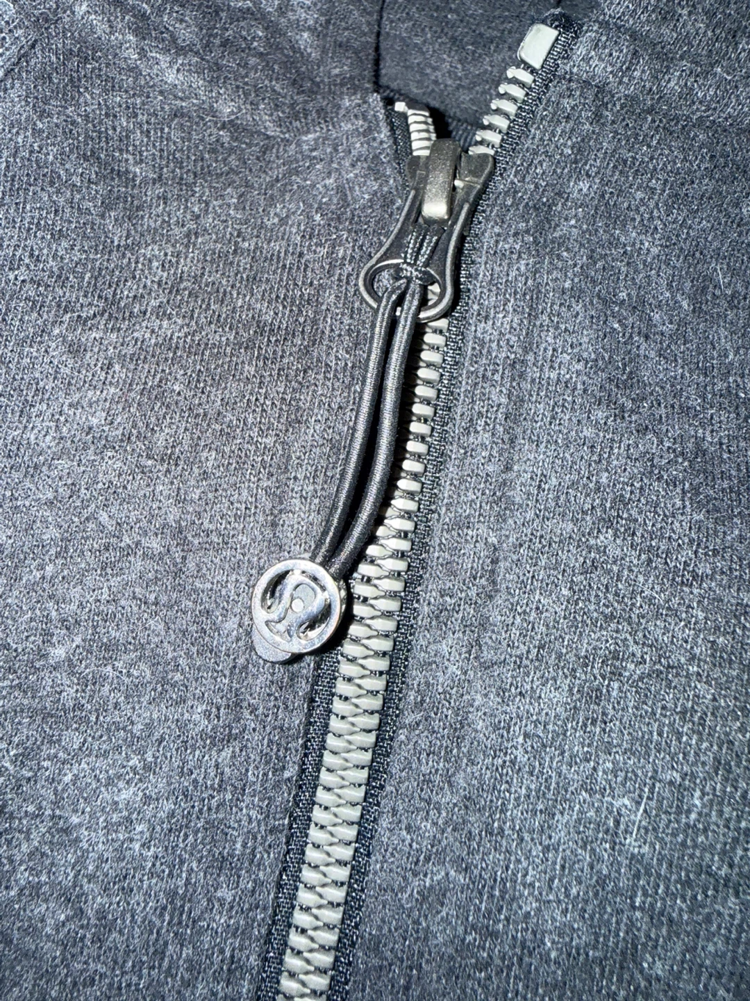 Lululemon grey Hoodie - photo 4