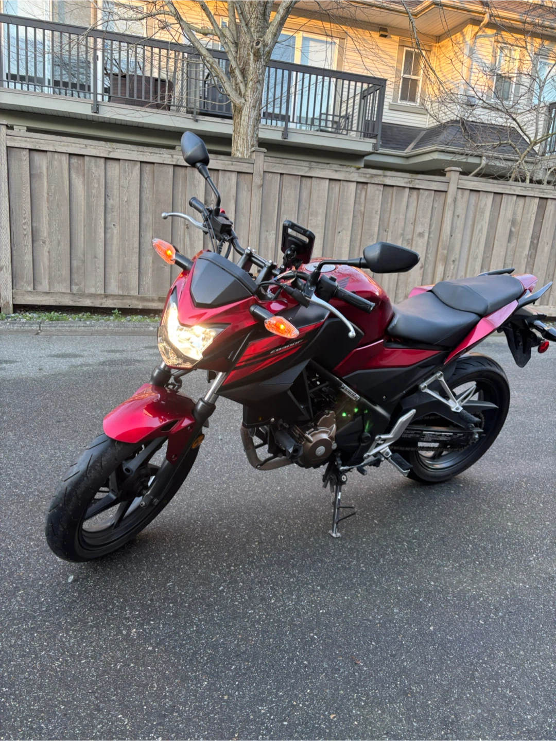 Red Honda CB300F Motorcycle - photo 2