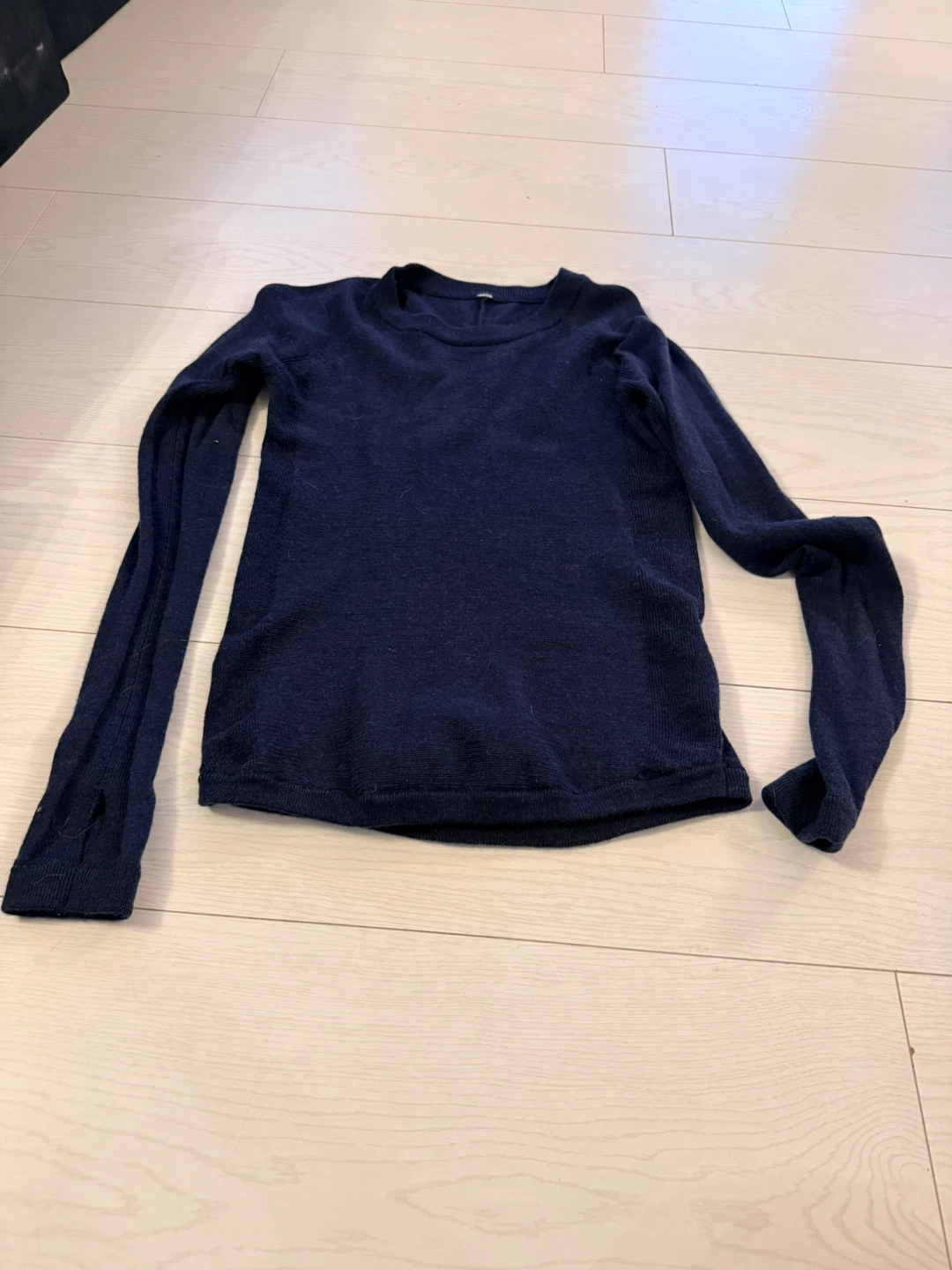 Lululemon Navy knit Long Sleeve Top