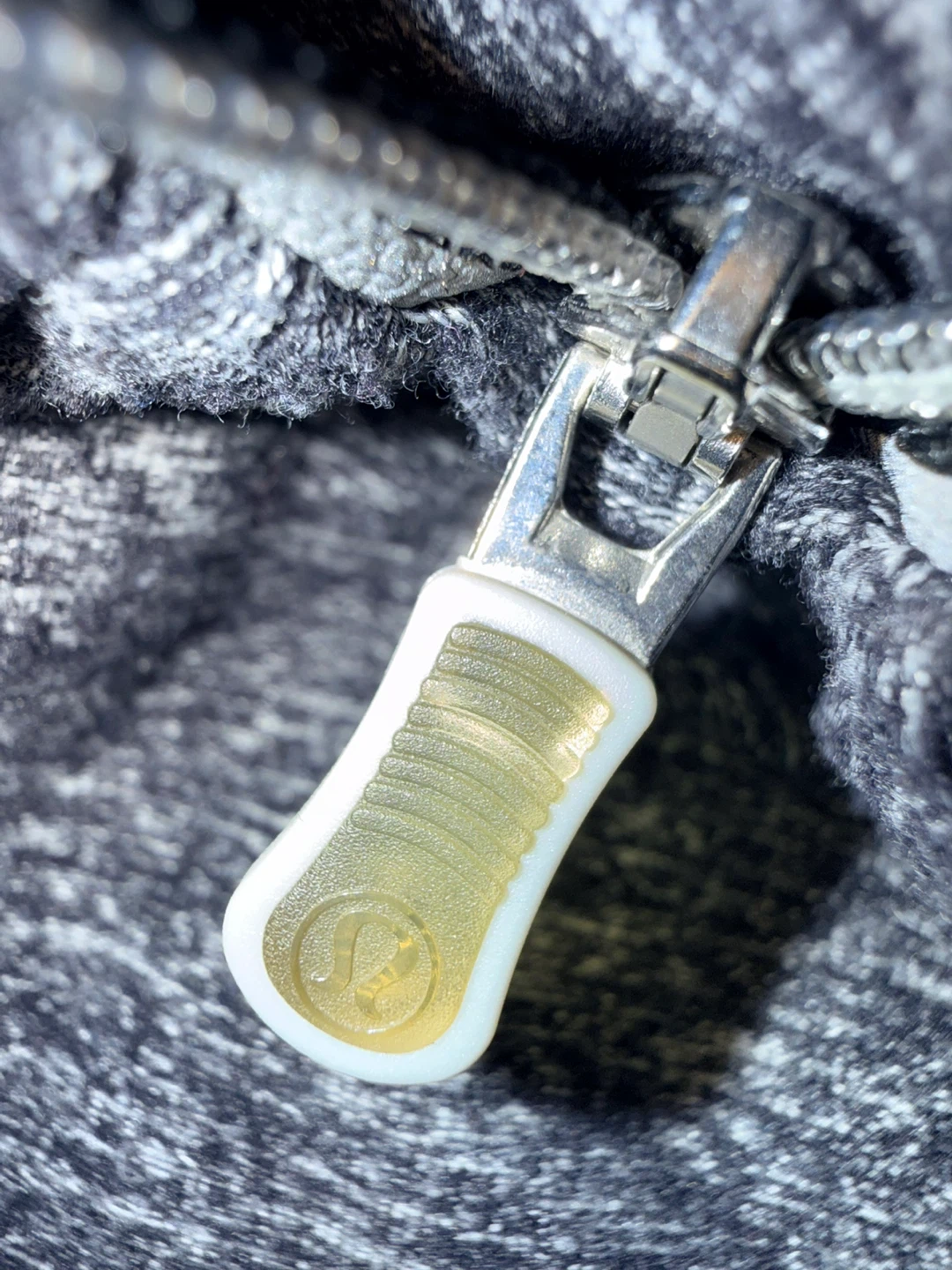 Lululemon Grey Heathered Hooded Pullover Jacket - photo 3