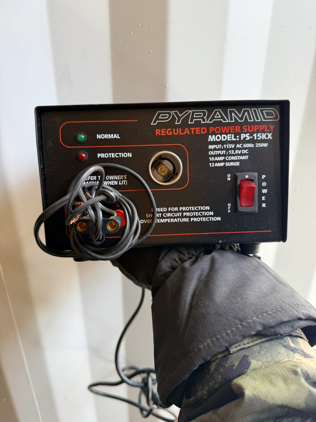Pyramid PS-15KX Regulated Power Supply - photo 2