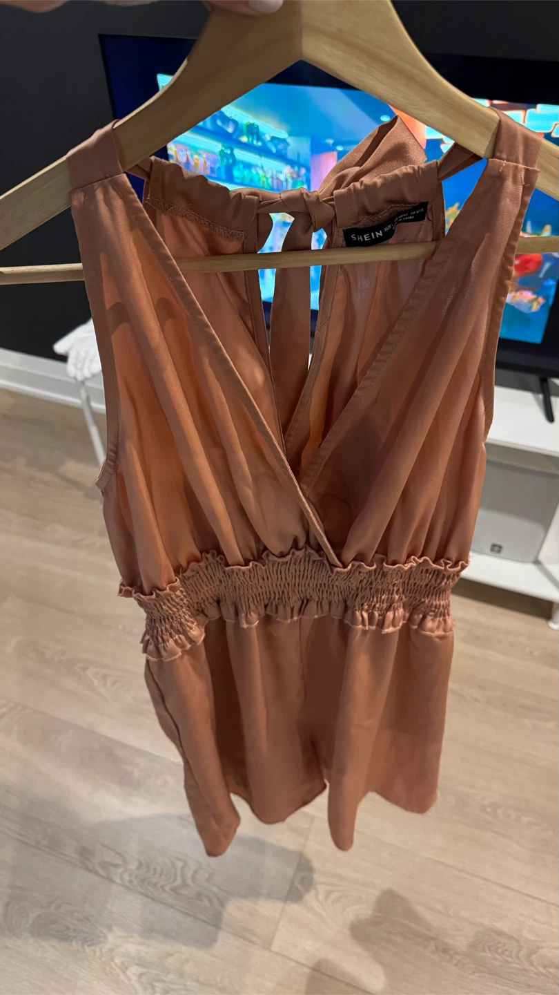 SHEIN sleeveless peach romper - photo 4