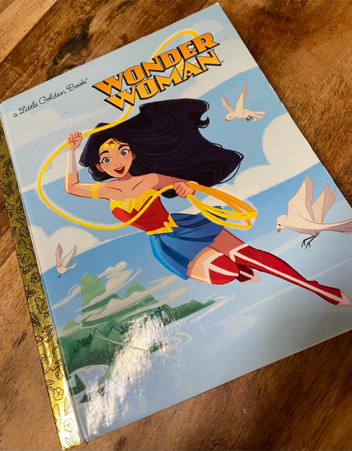 EUC Wonder Woman Little Golden Book - photo 2