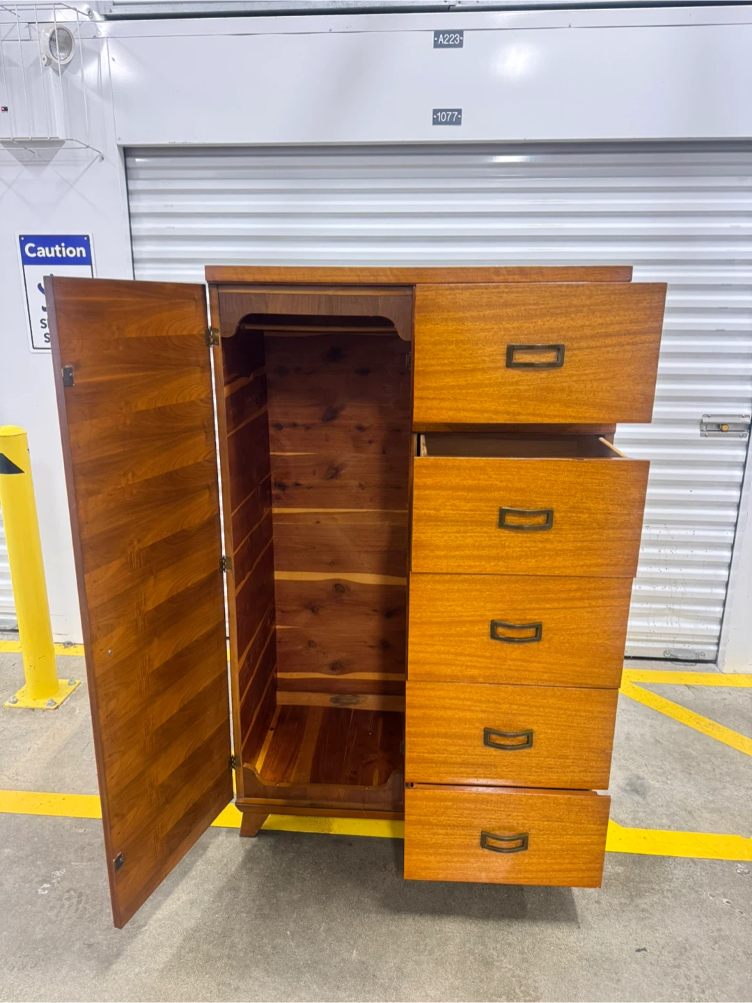 Free delivery mcm wardrobe armoir - photo 2