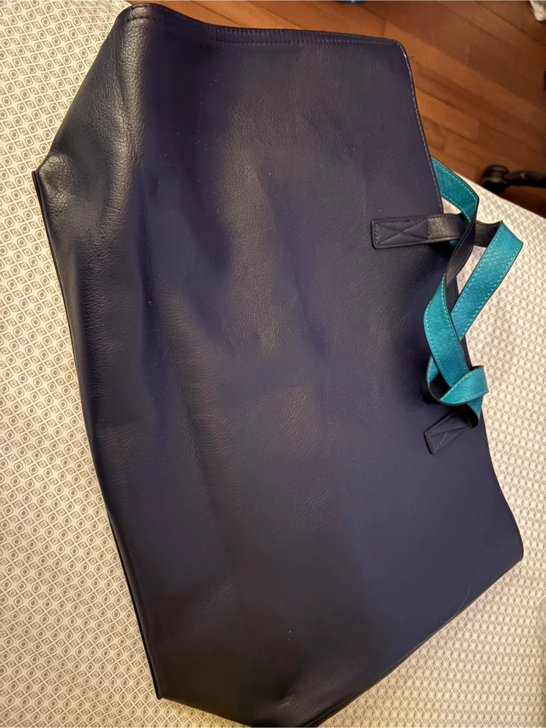 Navy blue tote bag