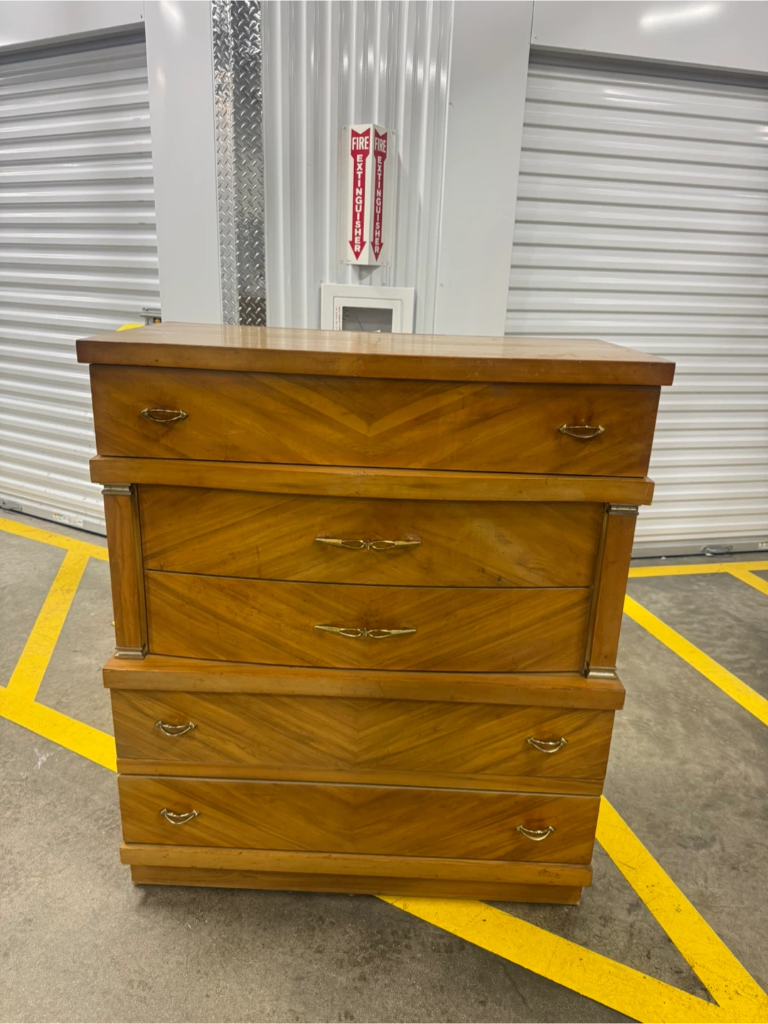 Free delivery mcm dresser
