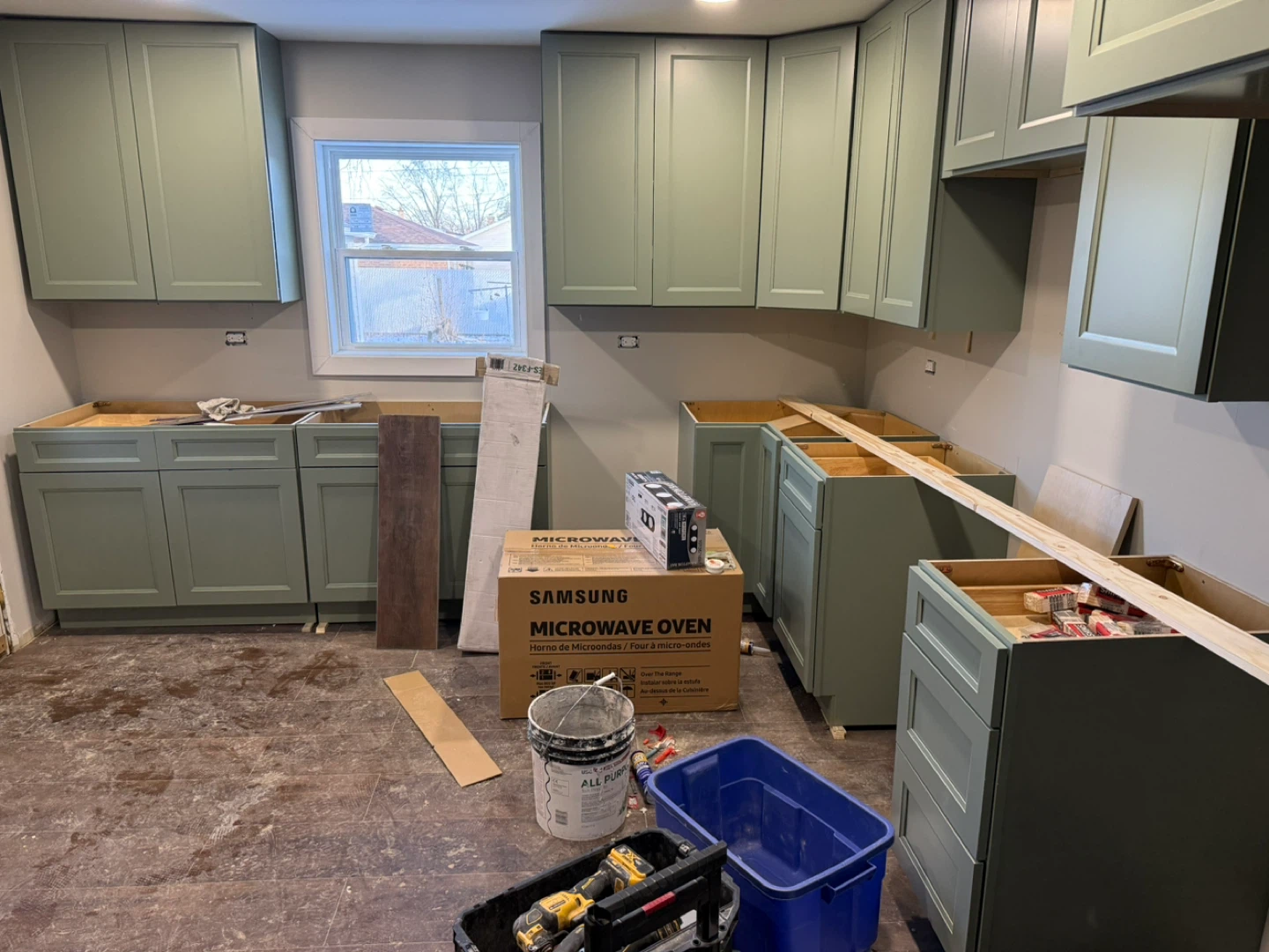 Drywall- paint - outlet- railing- siding - ……… - photo 5
