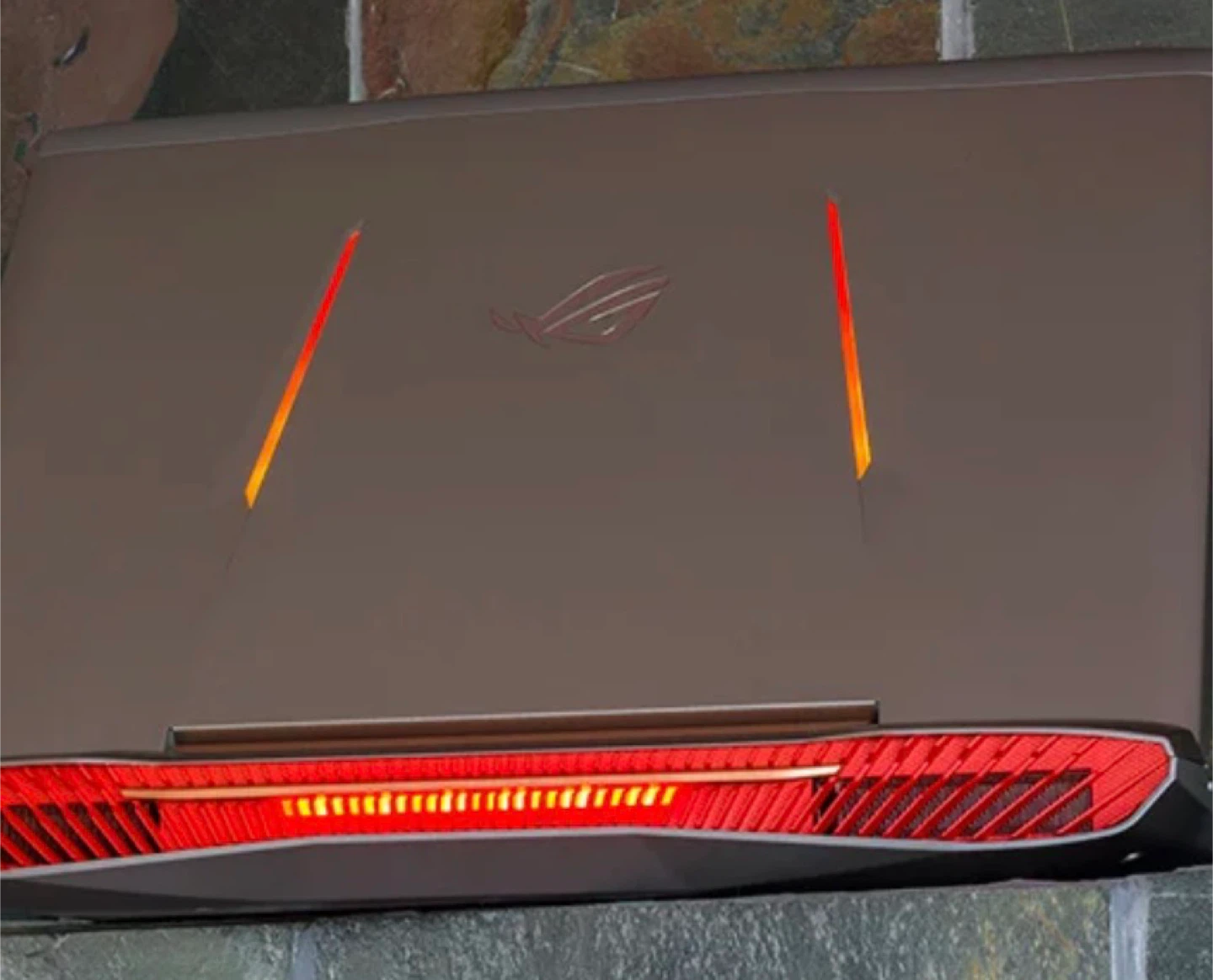 ASUS ROG i7 GTX1070 gaming laptop