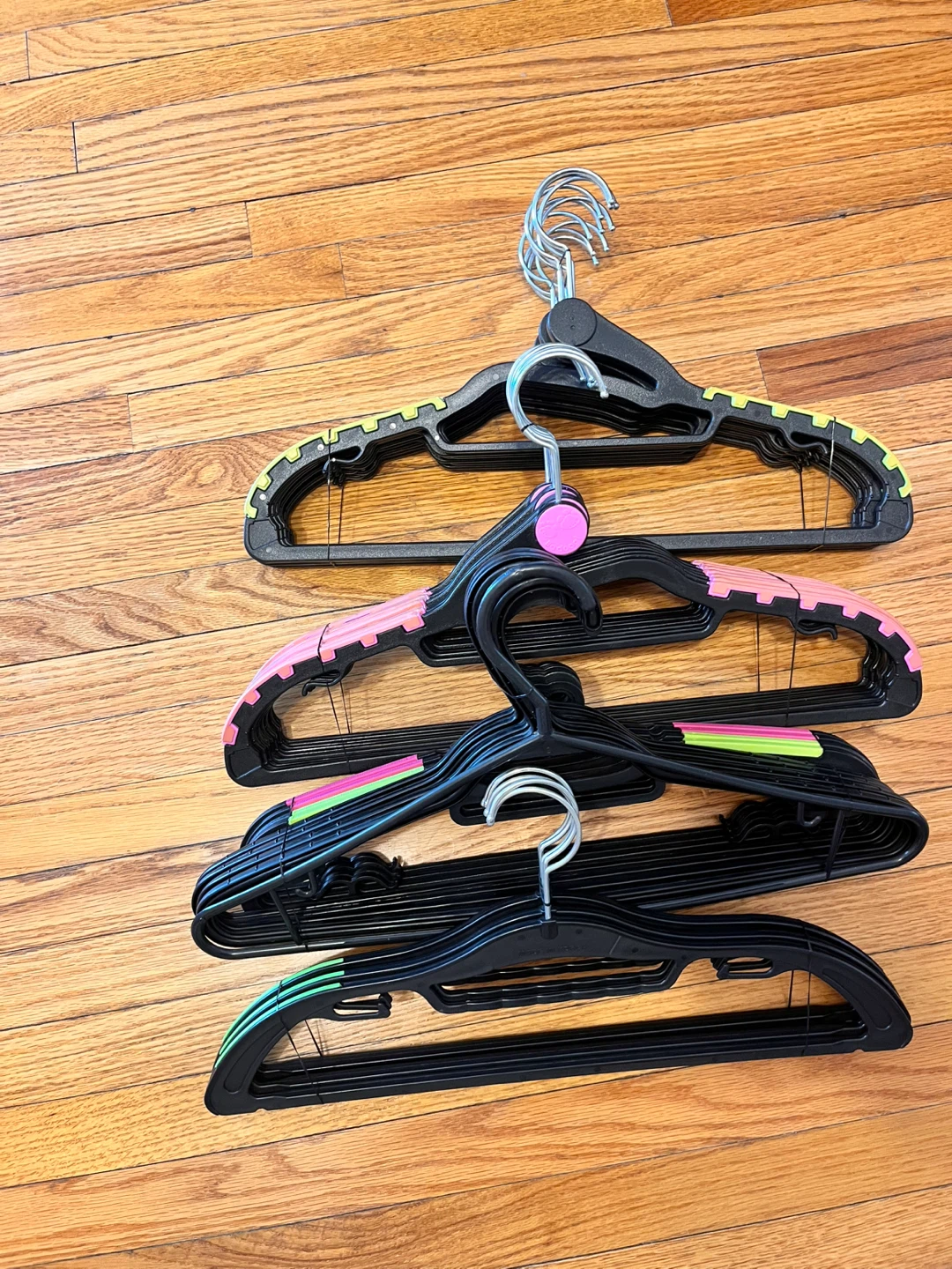 Non slip clothes hangers - photo 2