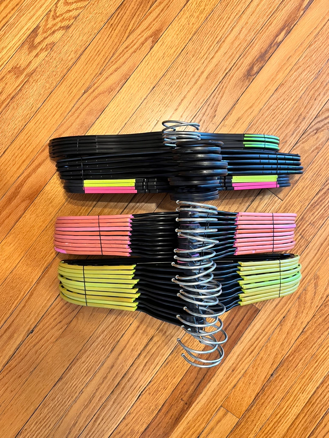 Non slip clothes hangers