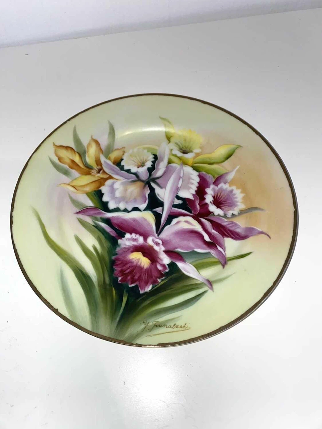 Vintage tulip plate