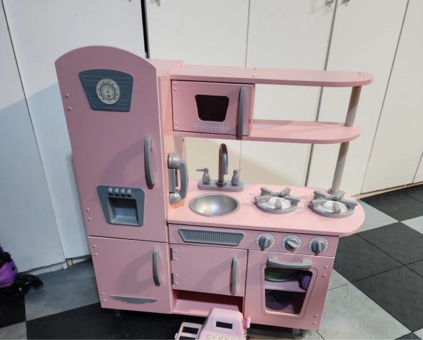 Toy kitchen set includes everything checked more pictures