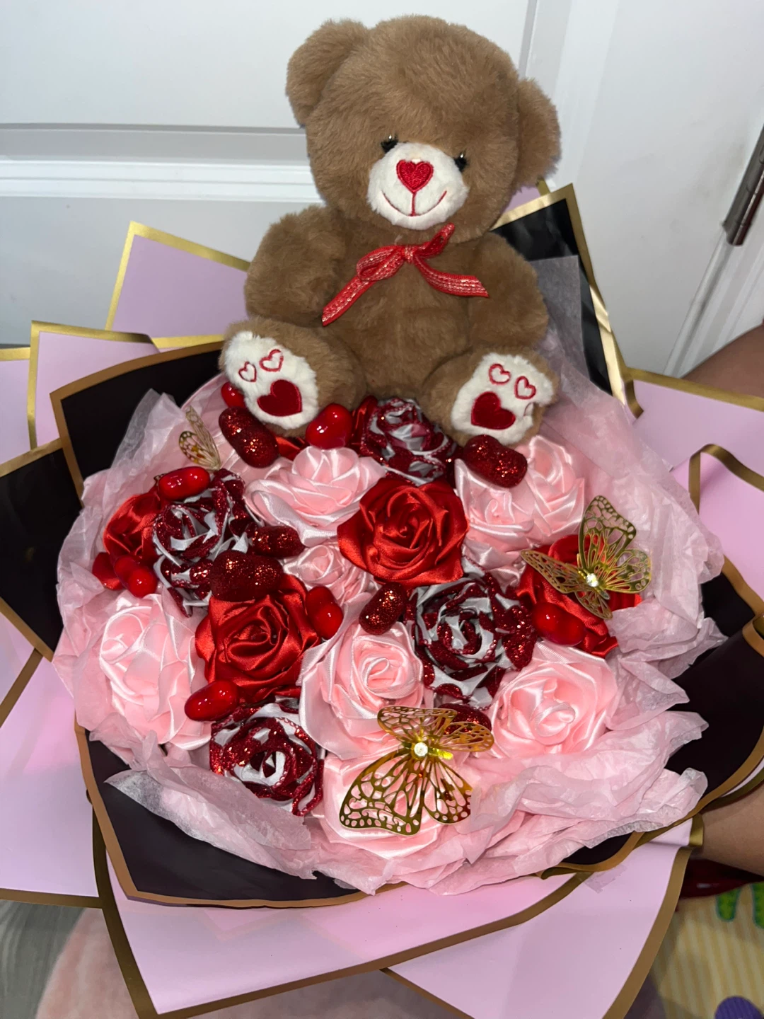 Handmade Valentine’s Day Ribbon Flower Bouquet 💝