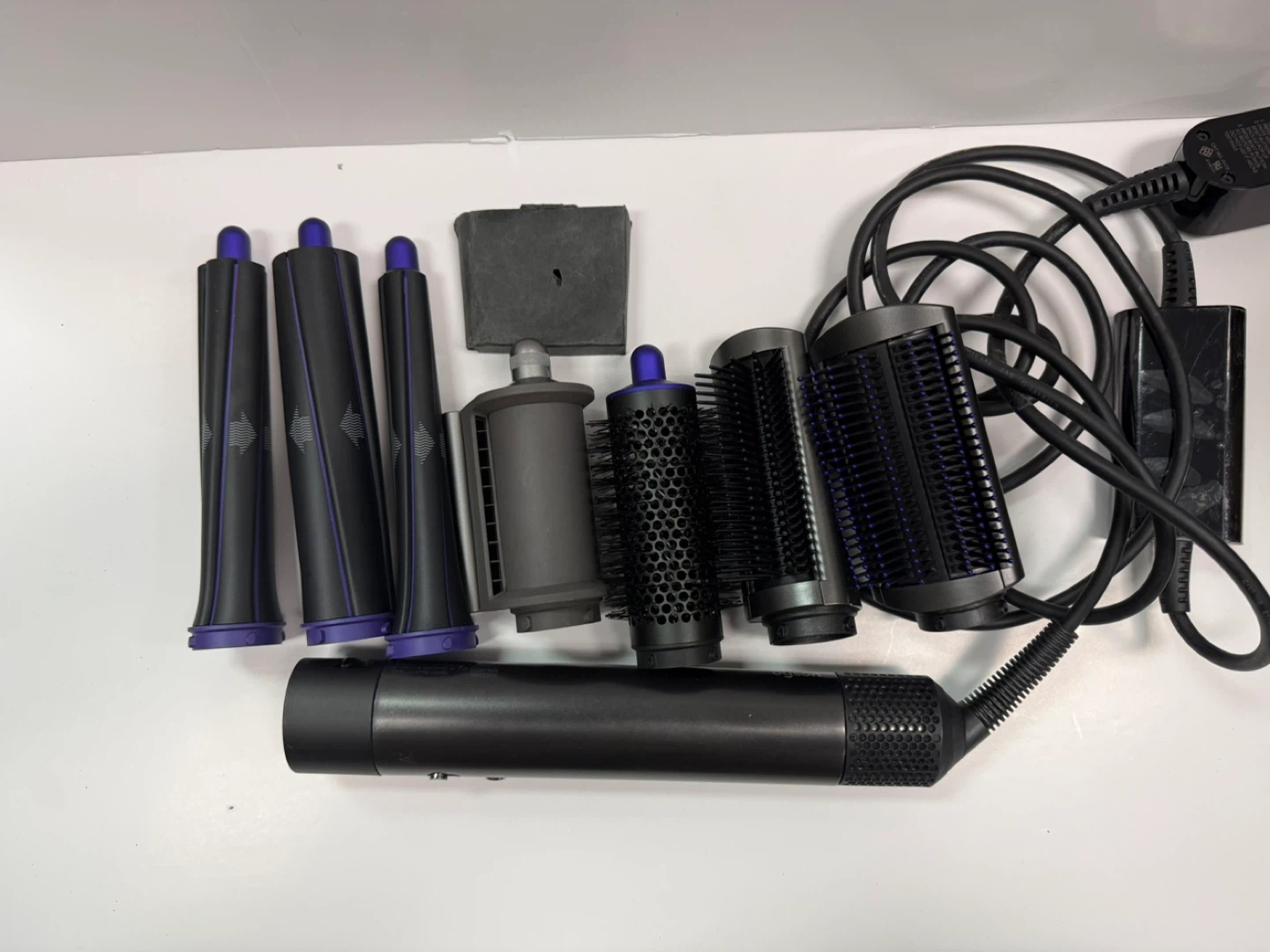 Dyson Airwrap Complete Styler - photo 3