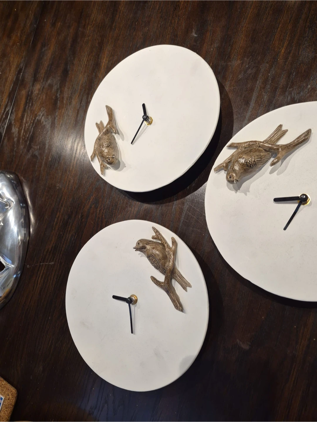 Set of 3 White Wall Clocks with Bird Detail - photo 2