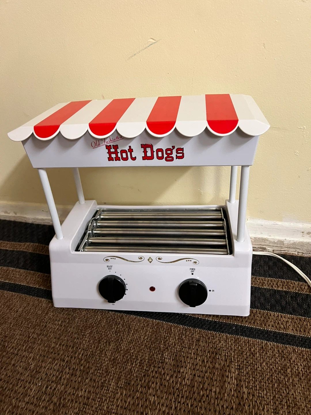 Old Fashioned Hot Dog Steamer and Roller Grill