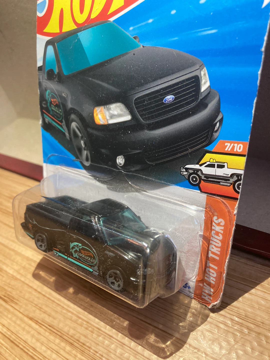 Hot Wheels / 99 Ford F-150 SVT Lightning / Black - photo 2