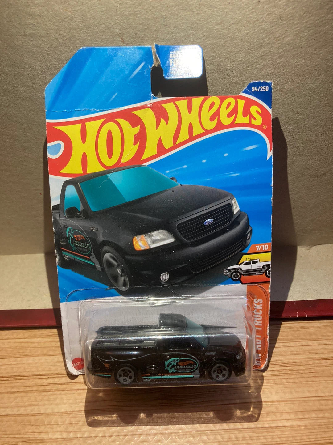 Hot Wheels / 99 Ford F-150 SVT Lightning / Black