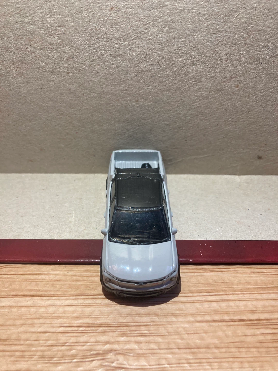 Hot Wheels Loose / Silverado EV RST / Silver - photo 2