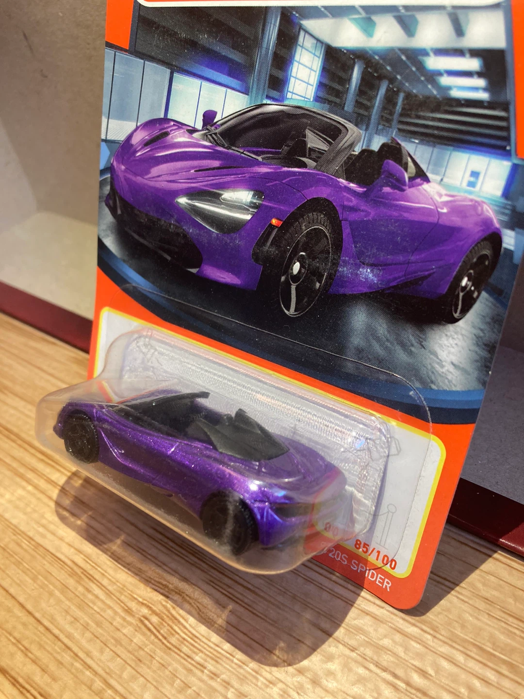 Matchbox / 2019 Mclaren 720S Spider / Purple - photo 3